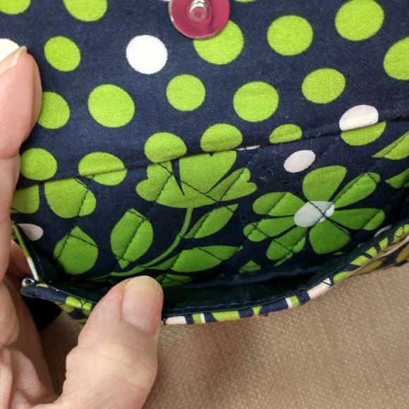VERA BRADLEY ZIP AROUND BLUE/GREEN/WHITE WALLET - Picture 9 of 10